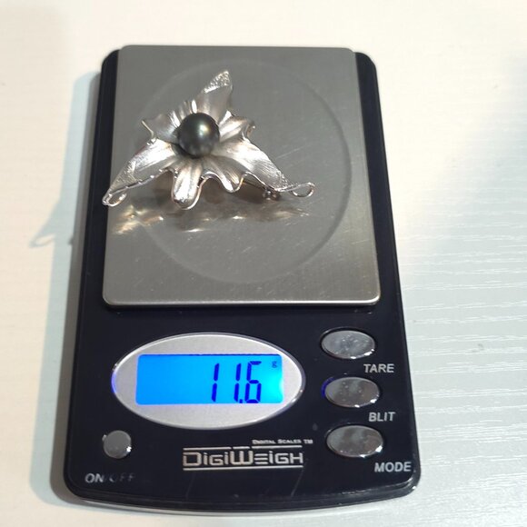 Sterling Silver Genuine Pearl Floral Pin Brooch B46 - Picture 6 of 6